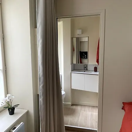Comme D'hotel Au Coeur De * ليون